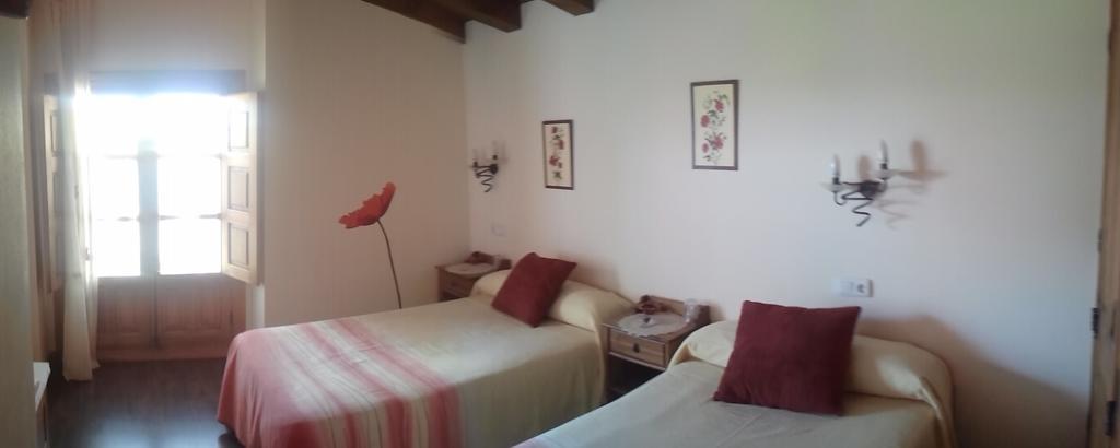 El Cauce Guest House San Medel Room photo